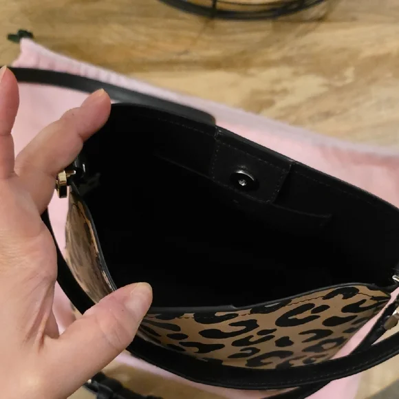 Kate Spade Darcy Tan and Black Leopard Bucket Crossbody Bag - Picture 3 of 9